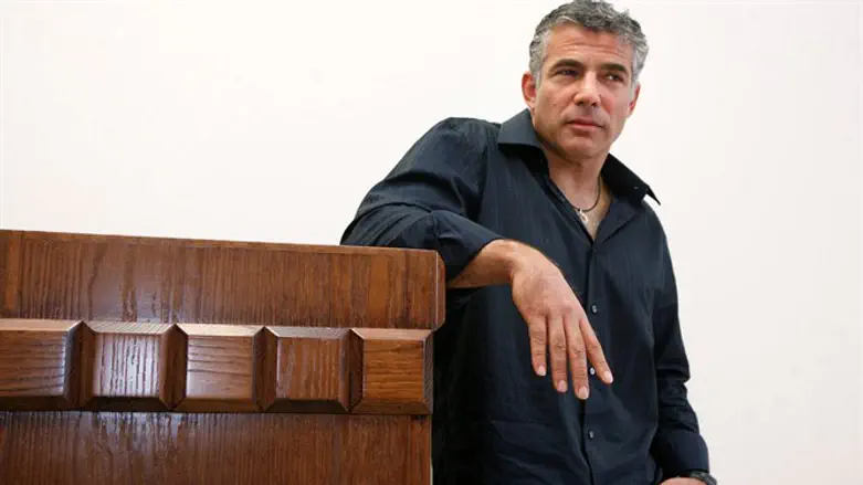 לפיד בבית המשפט