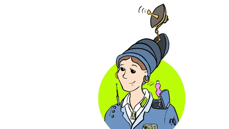 כיסוי הראש עבר טרנספורמציה לפריט אופנה נחשק.