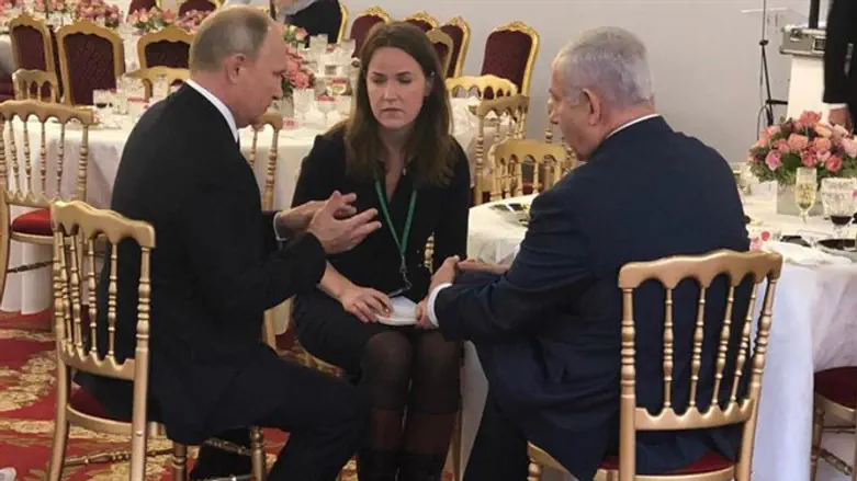 נתניהו ופוטין משוחחים בשולי הפורום בפריז, היום