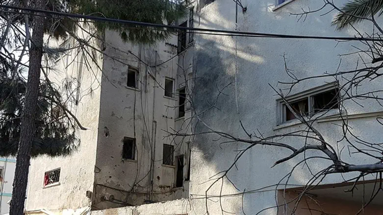 Попадание ракеты в Ашкелоне