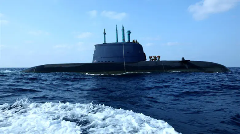 סיפור די פשוט. צוללת דולפין