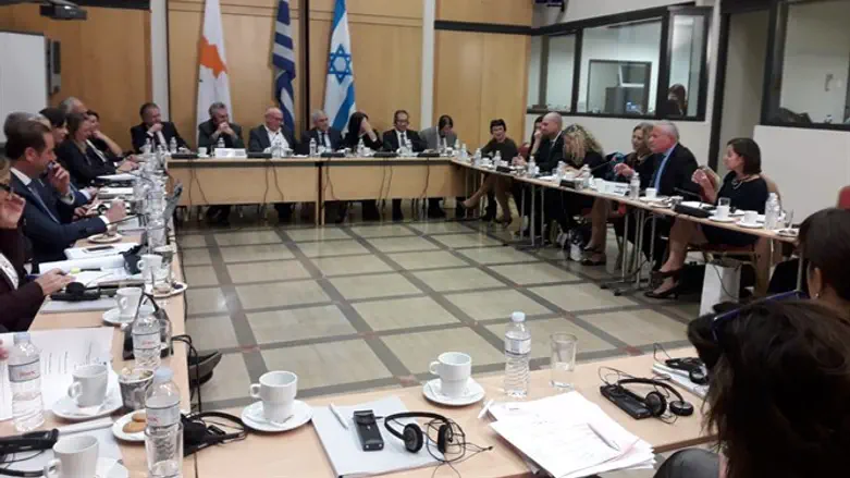 המפגש באתונה