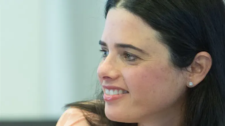 Айелет Шакед