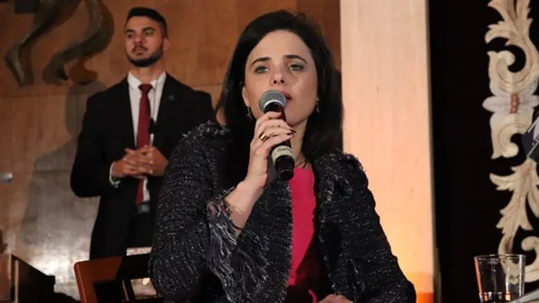 Айелет Шакед