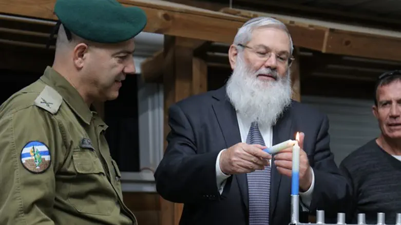 הרב בן דהן וראש המנהל האזרחי