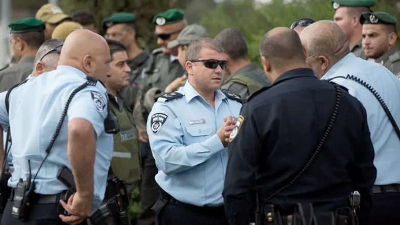 "יש אנשים מעולים במשטרה, וצריך למצוא את האדם הראוי ולמנות אותו". צ'יקו אדרי