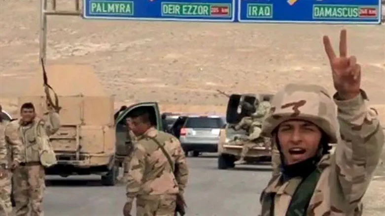 Forces loyal to Syria's President Assad advance to Palmyra