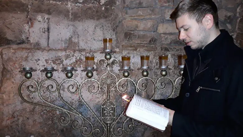 Яир Нетаньяху у Западной стены