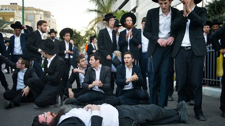 Bnei Brak draft protests