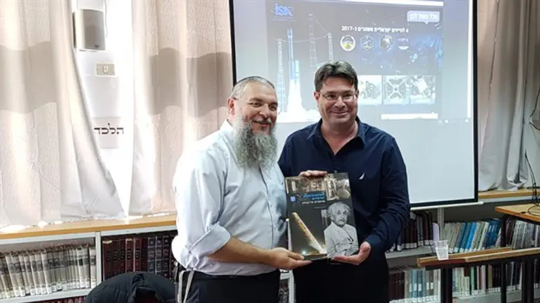 Министр Офир Акунис в Гуш-Эционе