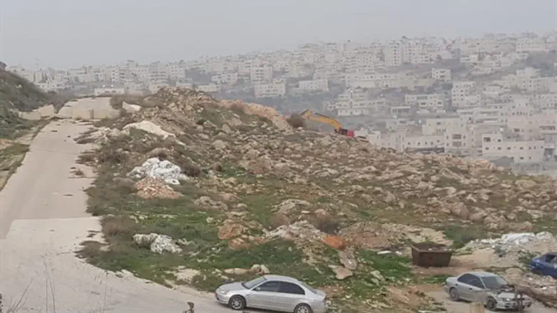 Tractor working state land