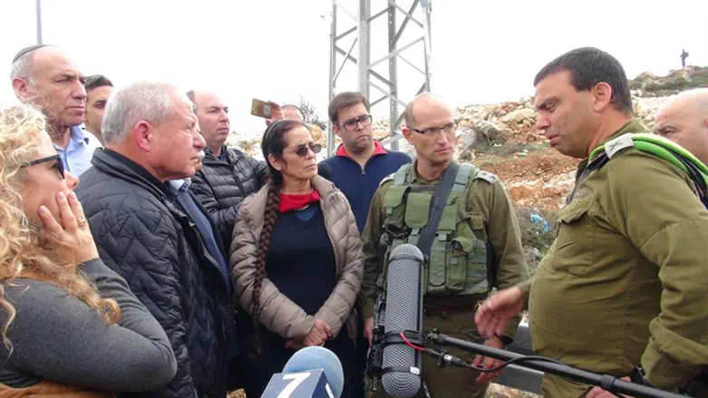 Head of Judea and Samaria brigade with MKs