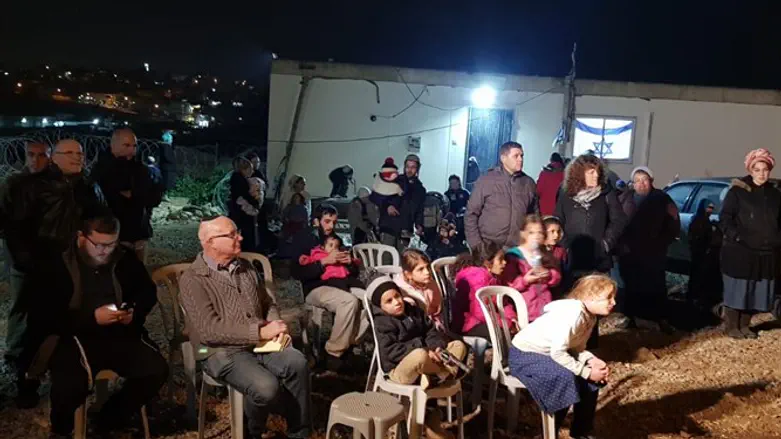 התושבים בשטח 