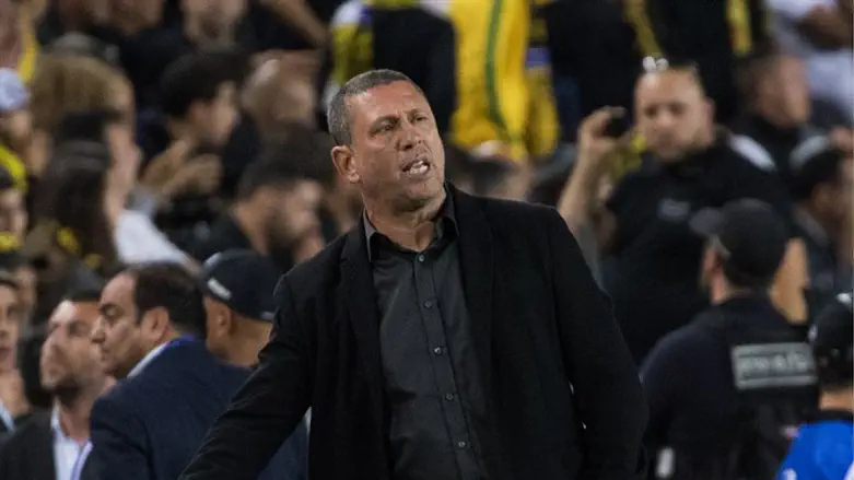 קלינגר. מעל הקו האדום מתחילת העונה