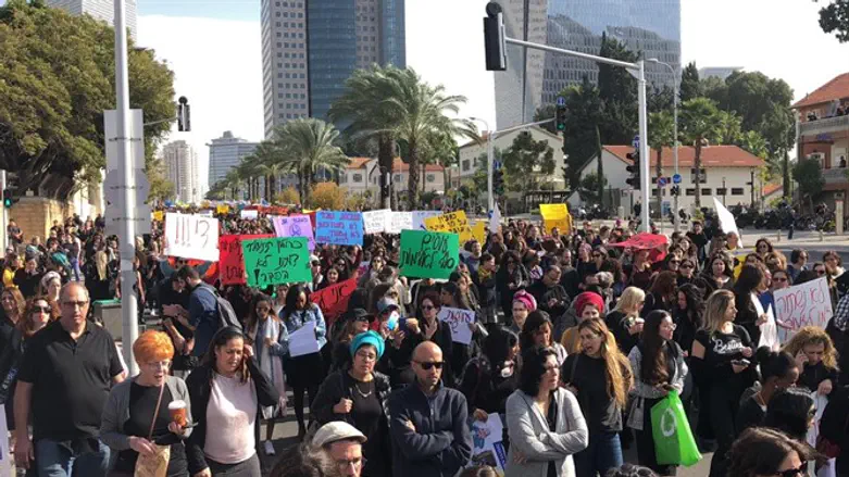 הפגנת העובדים הסוציאליים בתל אביב. השבוע