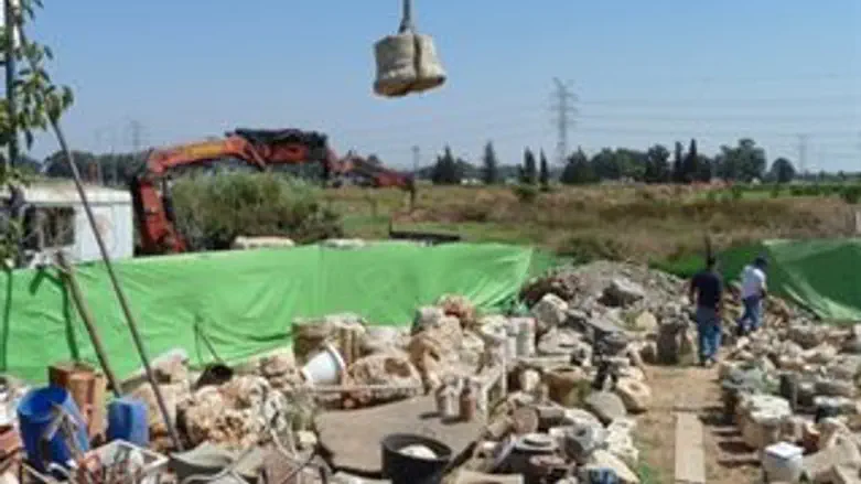 פינוי עשרות הפריטים הגנובים