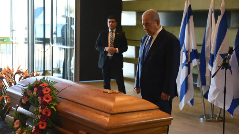 נתניהו חולק כבוד אחרון לרונה רמון