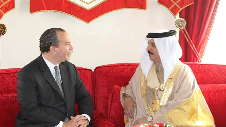 Rabbi Schneier with King Hamad bin Isa Al Khalifa of Bahrain