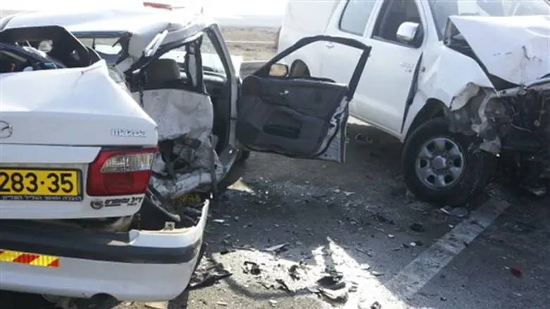 Road accident (illustrative)