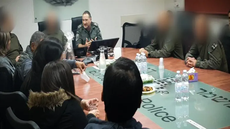 Встреча спецназовцев с семьями жертв теракта в Баркане