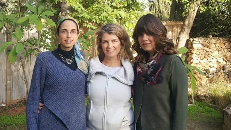 שניאורסון (מימין), אדם ואדלר-קורל