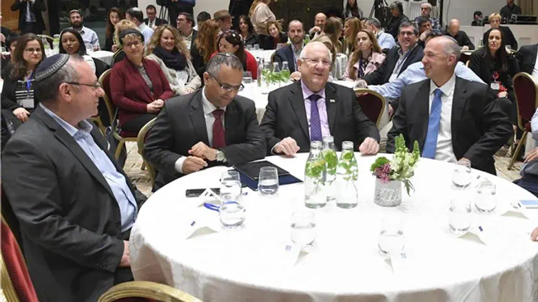 מפגש בבית הנשיא