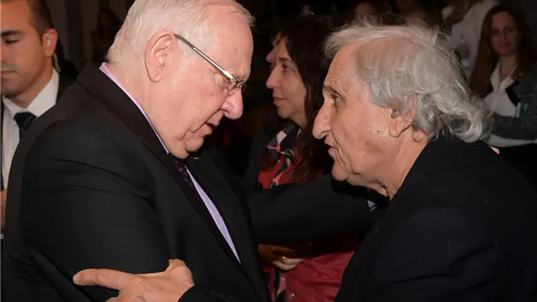 ריבלין וא.ב. יהושע