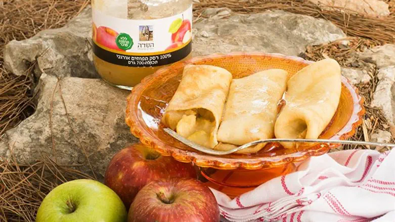 בלינצ'ס במלית תפוחים