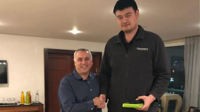 מינג ופרישמן בפגישה ביניהם