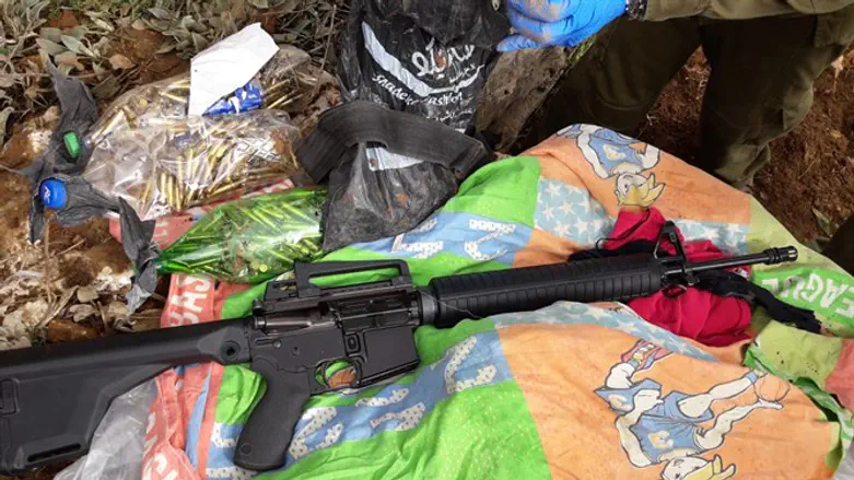 seized M-16