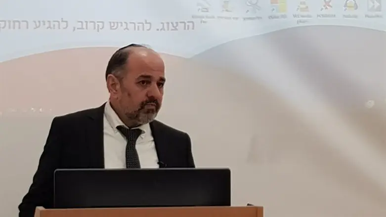 פייק ניוז. מרגי בכנס