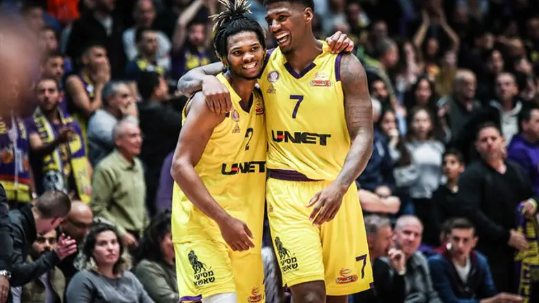 וולדן הערב. איש המשחק שוב