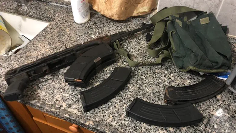 Оружие, конфискованное у террориста при аресте