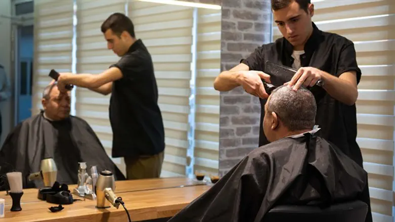 הרמטכ''ל במספרת הקריה