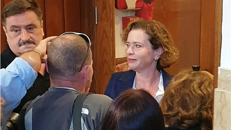 ראש עיריית חיפה. העובדים הכריזו על סכסוך עבודה