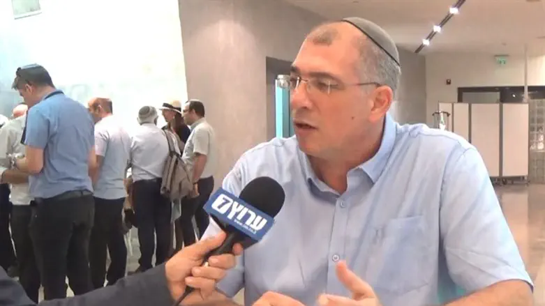 ועידת הבית היהודי: ראיון עם מנכ"ל המפלגה ניר אורבך