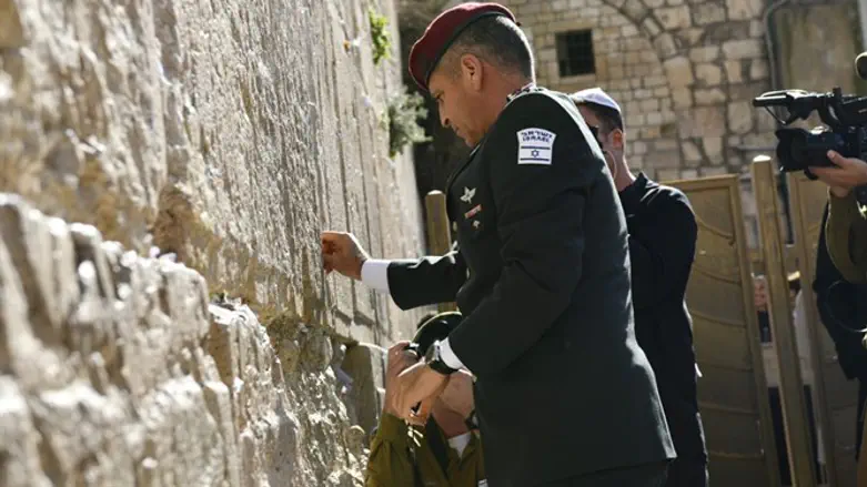 כוכבי בכותל