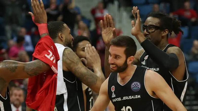 שחקני ירושלים חוגגים ניצחון שלישי ברציפות באירופה הערב