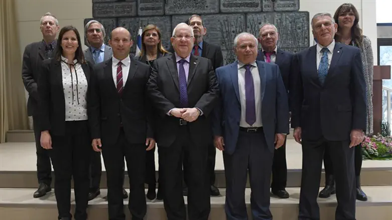 ''כל אחד ואחד מהם רב אמן בתחומו''