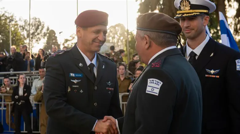 איזנקוט בטקס החילופין