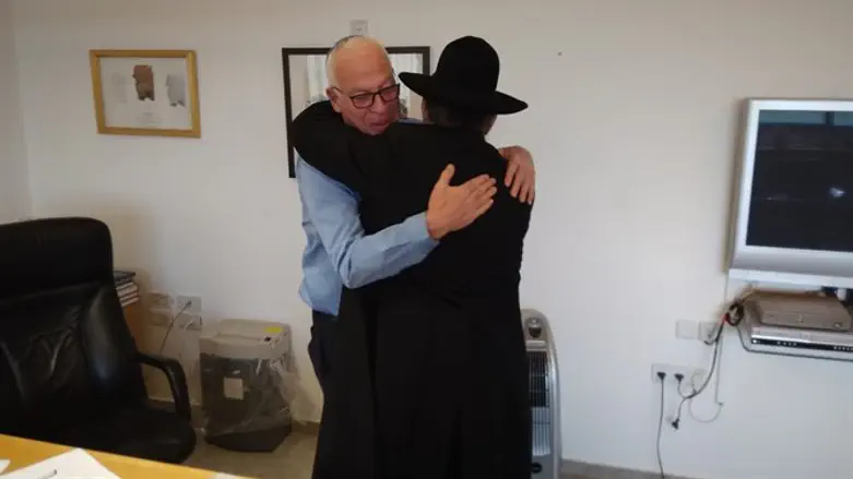 השר אריאל והרב אהרונוב