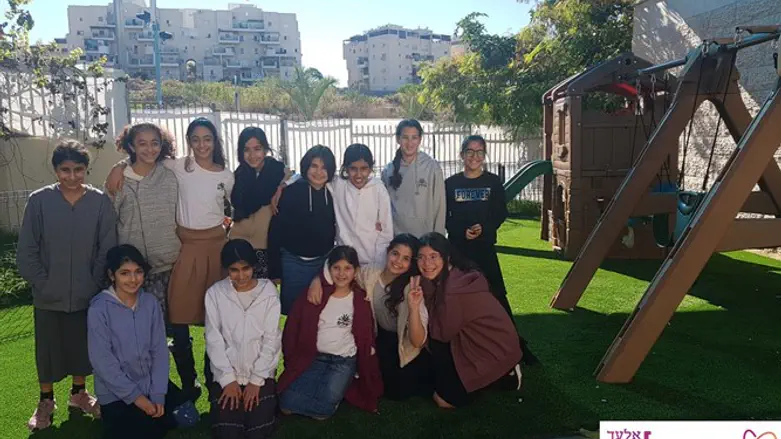 מתנדבים באיילים