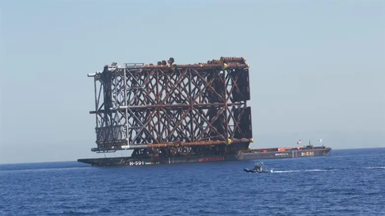 רגלי האסדה מגיעות לישראל