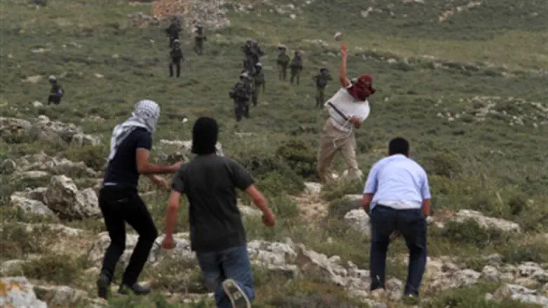 Arab rioters (illustrative)