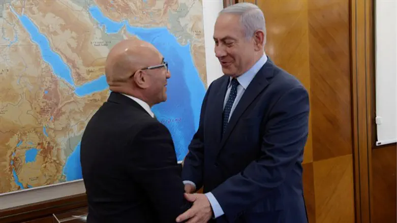 נתניהו עם שר ההגנה של ניו זילנד