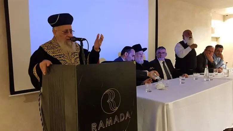 הרב יצחק יוסף. ארכיון