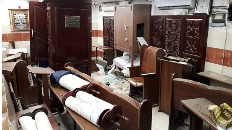 "לא חייבים צלבי קרס כדי לזהות אירוע כאנטישמי". בית הכנסת המחולל