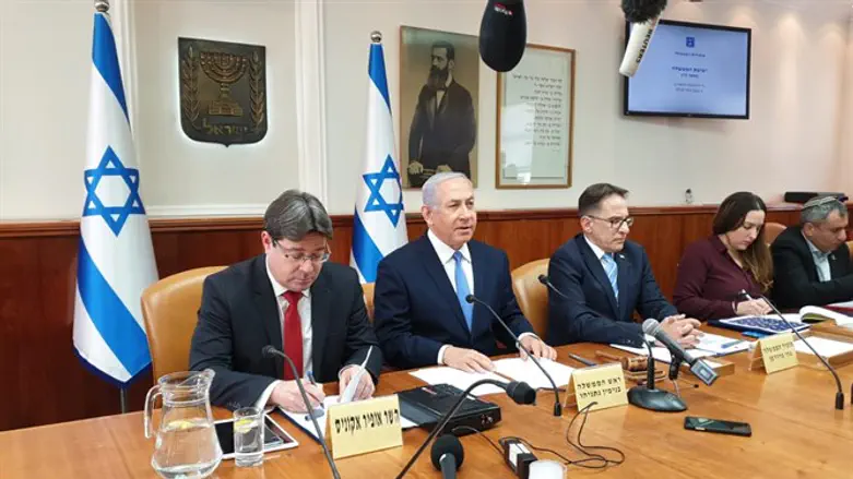 Заседание Кабинета министров. Иллюстрация