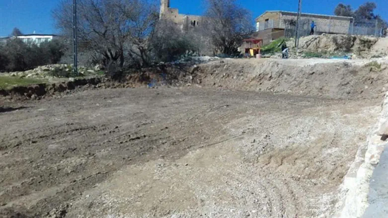 העבודות להקמת החניון