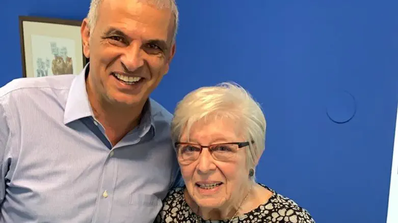 Naomi Folkman with Minister Moshe Kahlon, today